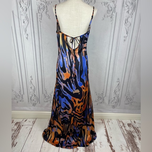 A Summer Romance Sexy Backless Tiger Maxi Dress - Picture 13 of 15
